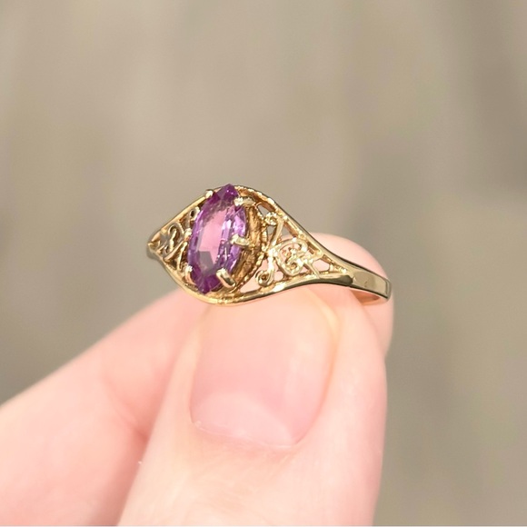 Vintage 10K Gold Lab Created Purple Sapphire Ring: Marquis Filigree Size 6.75 - Picture 6 of 12
